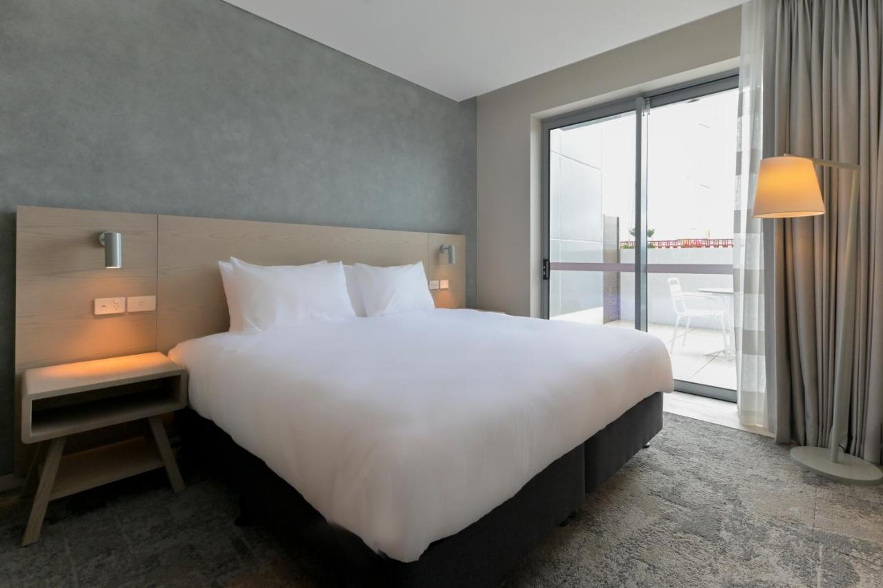 Holiday Inn Express & Suites Sunshine Coast By Ihg マルーチードール エクステリア 写真