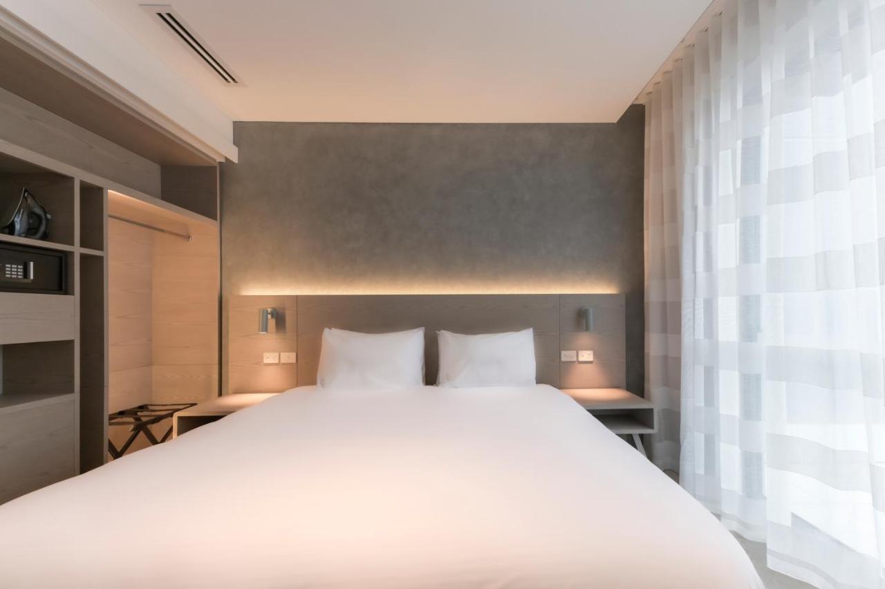 Holiday Inn Express & Suites Sunshine Coast By Ihg マルーチードール エクステリア 写真