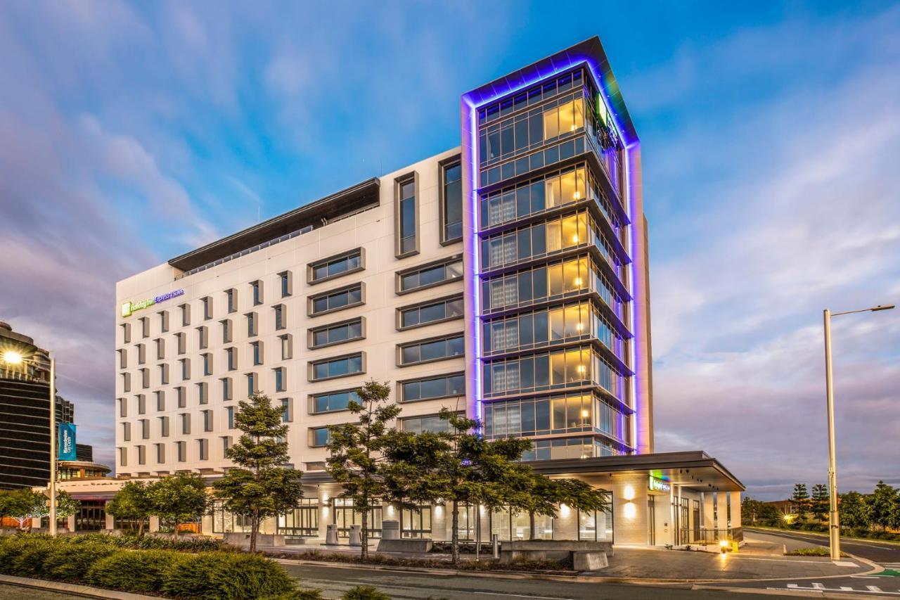 Holiday Inn Express & Suites Sunshine Coast By Ihg マルーチードール エクステリア 写真