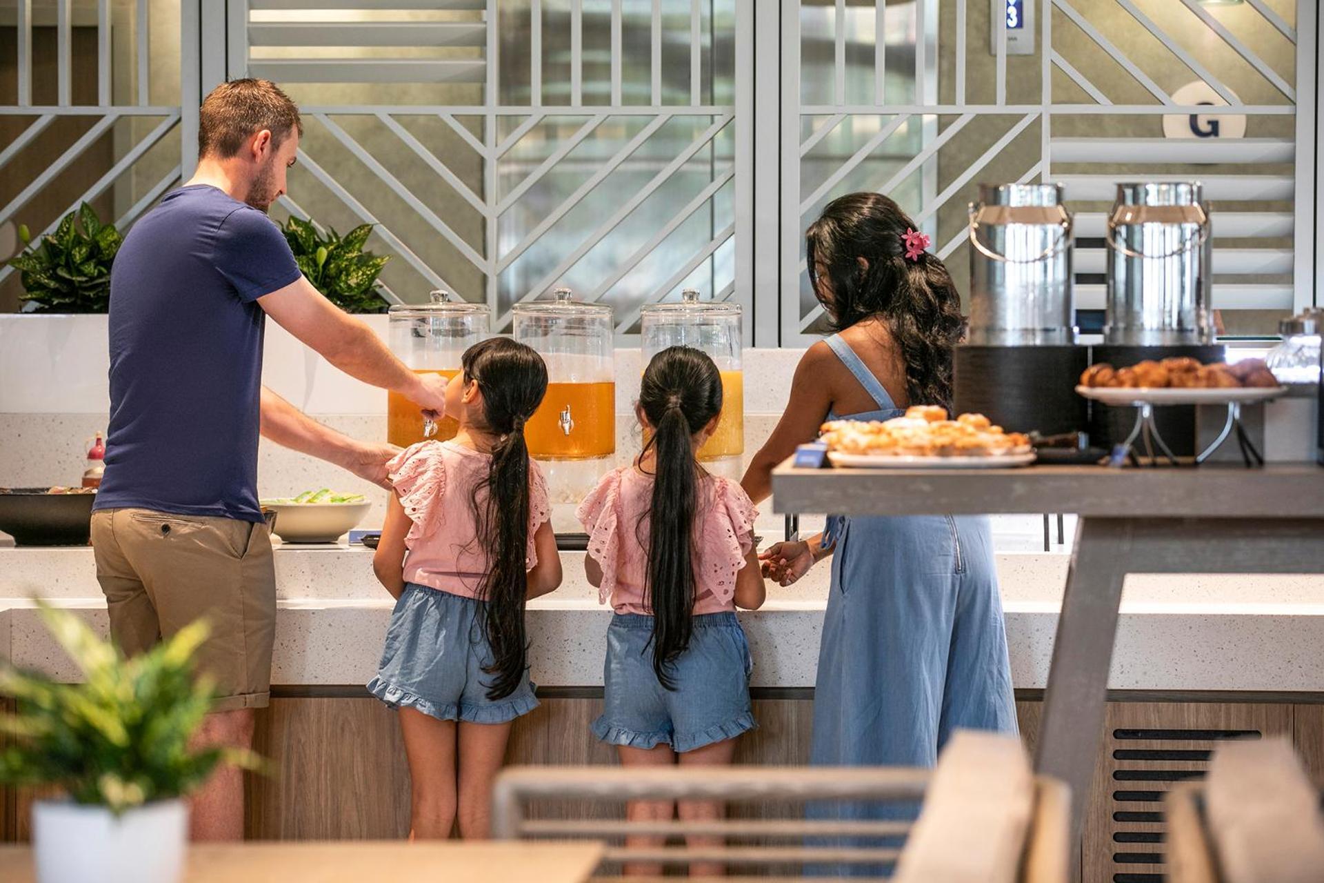 Holiday Inn Express & Suites Sunshine Coast By Ihg マルーチードール エクステリア 写真